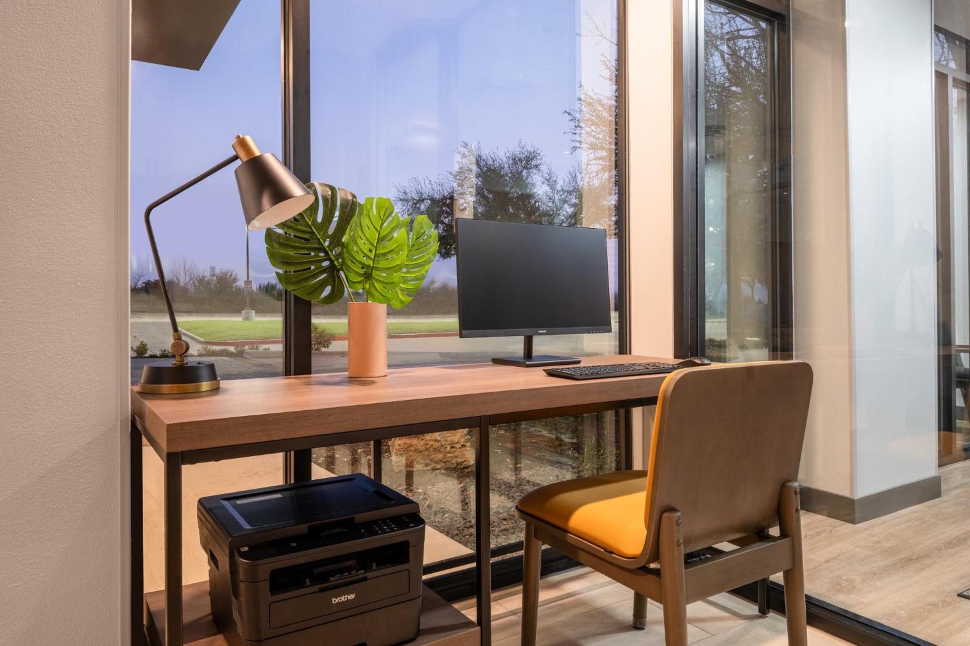 Atwell Suites Austin Airport By Ihg Exterior photo