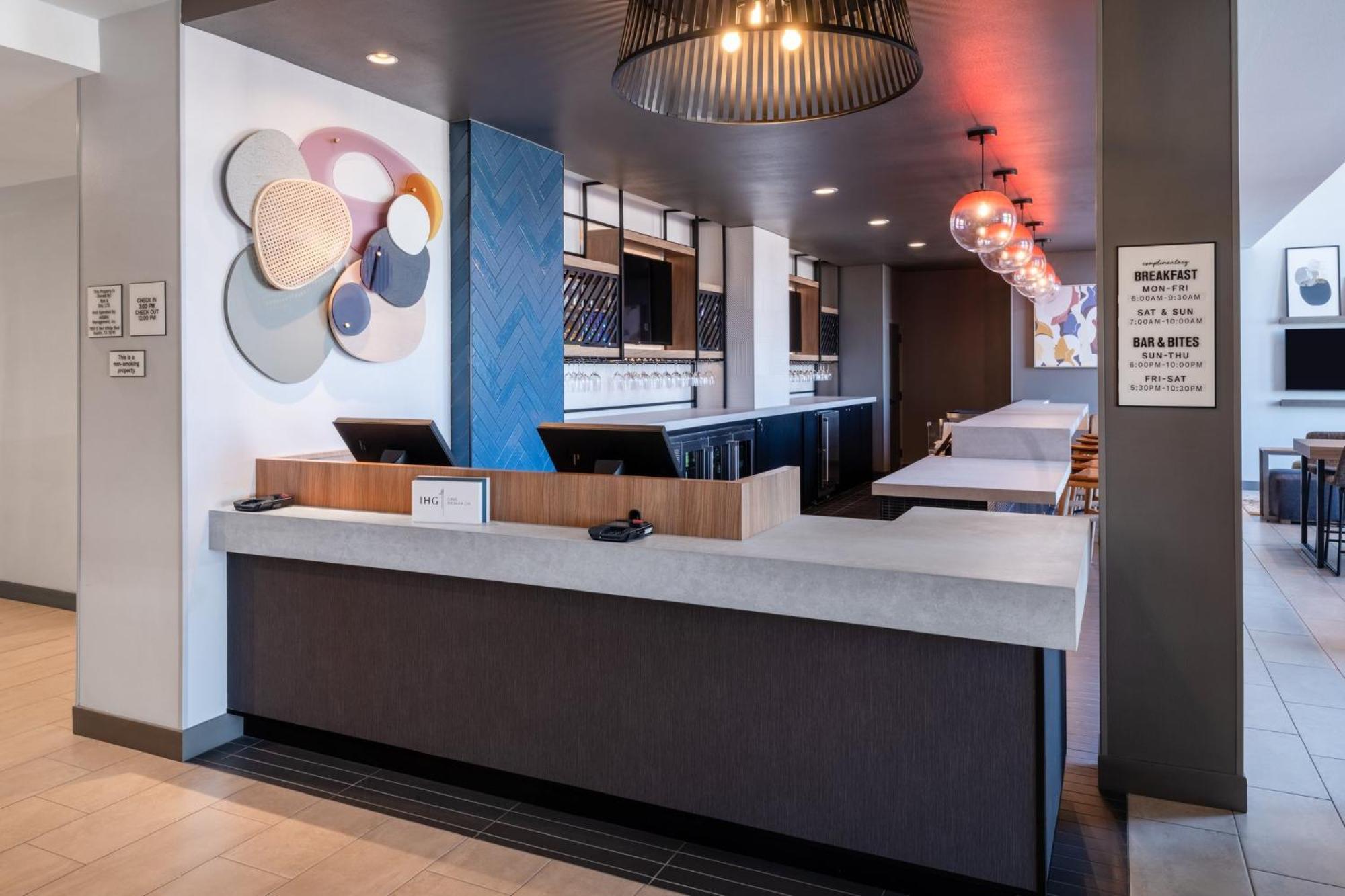 Atwell Suites Austin Airport By Ihg Exterior photo